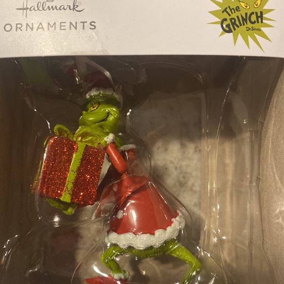 Hallmark Holiday Nwt Hallmark Grinch Ornament New In Package Grinch